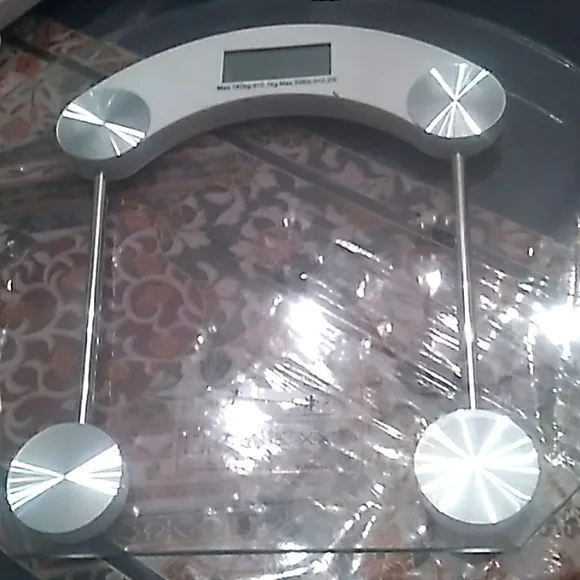 Tempered glass scale - Picture 1 of 8